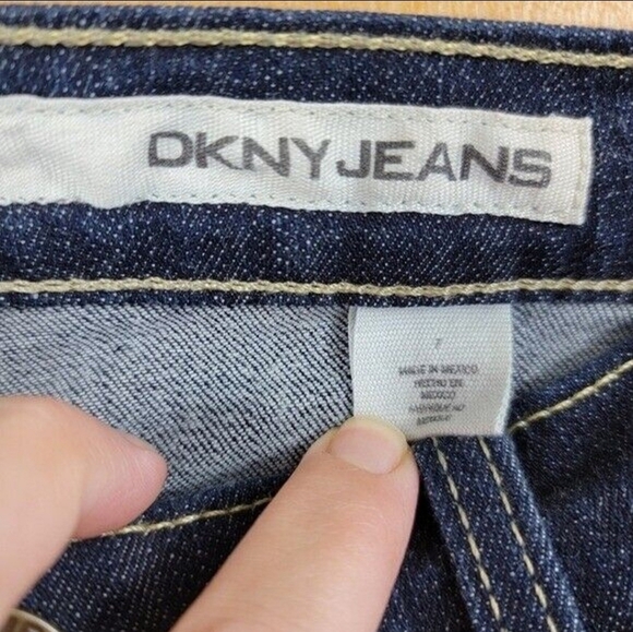 Vtg DKNY Times Square flare jeans - Picture 5 of 6